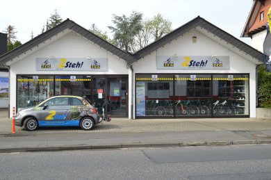 2 Rad Stehl Ladengeschäft von außen