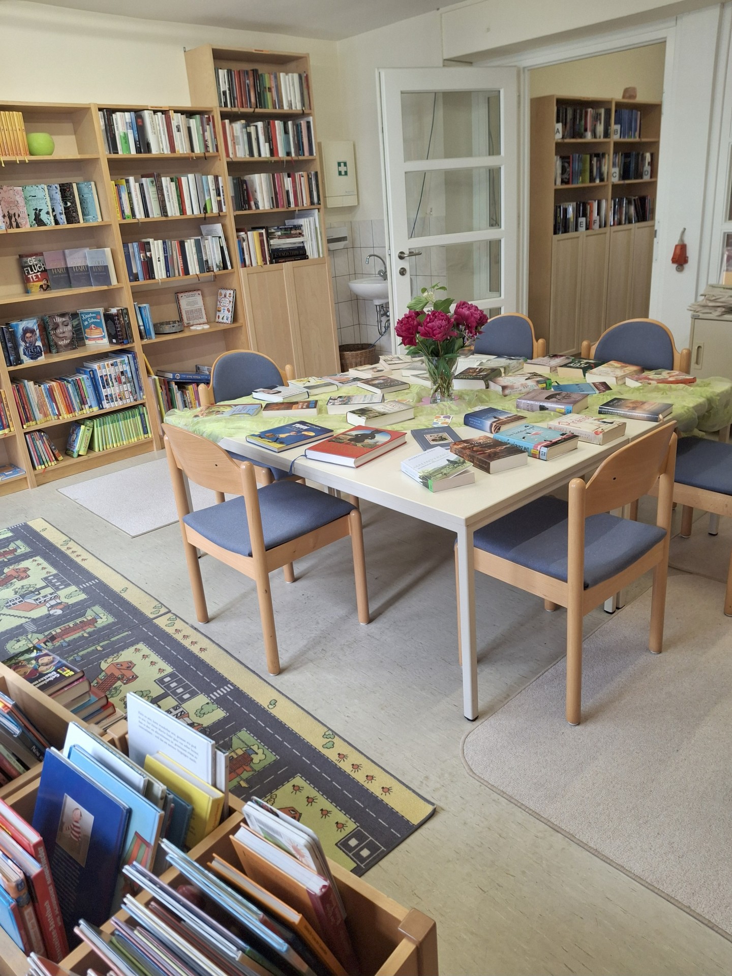 Ein Blick in die Evangelische öffentliche Bücherei