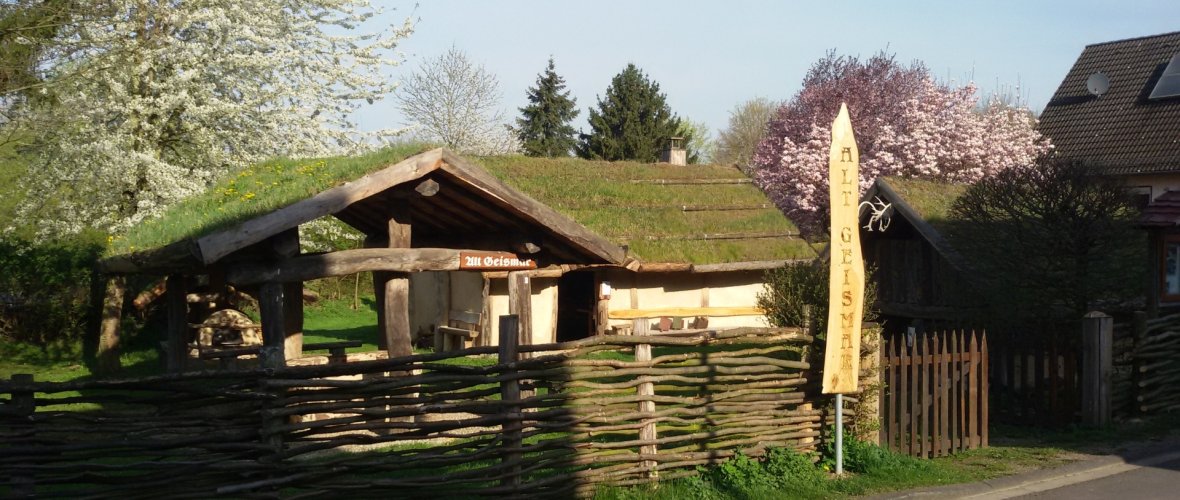 Nachbau eines alten Gehöfts aus der Zeit der Chatten